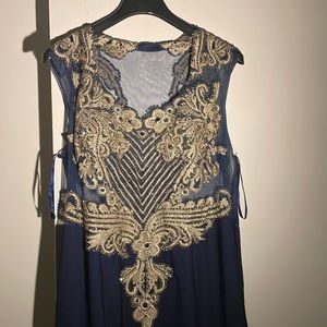 Gold and blue gathering.